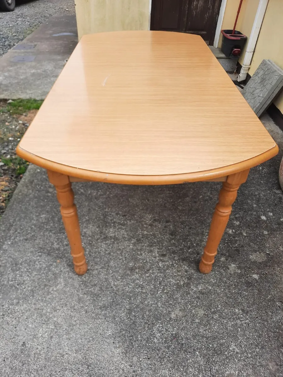 Kitchen table - Image 4