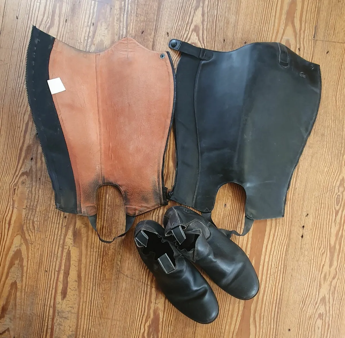 Equestrian men's short boots, gaiters & breeches - Image 2
