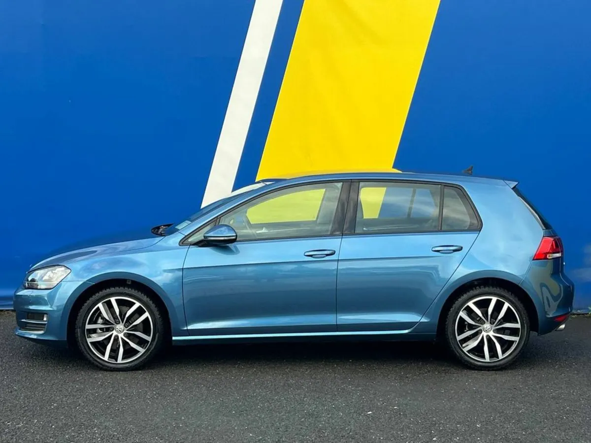Volkswagen Golf HIGHLINE 1.4 TSI AUTO // LOW MILEA - Image 4