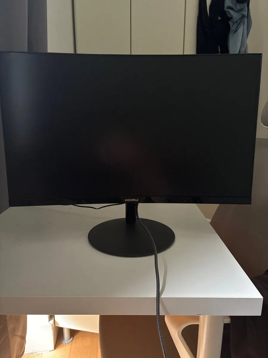 KOORUI 24inch curved Monitor - Image 1