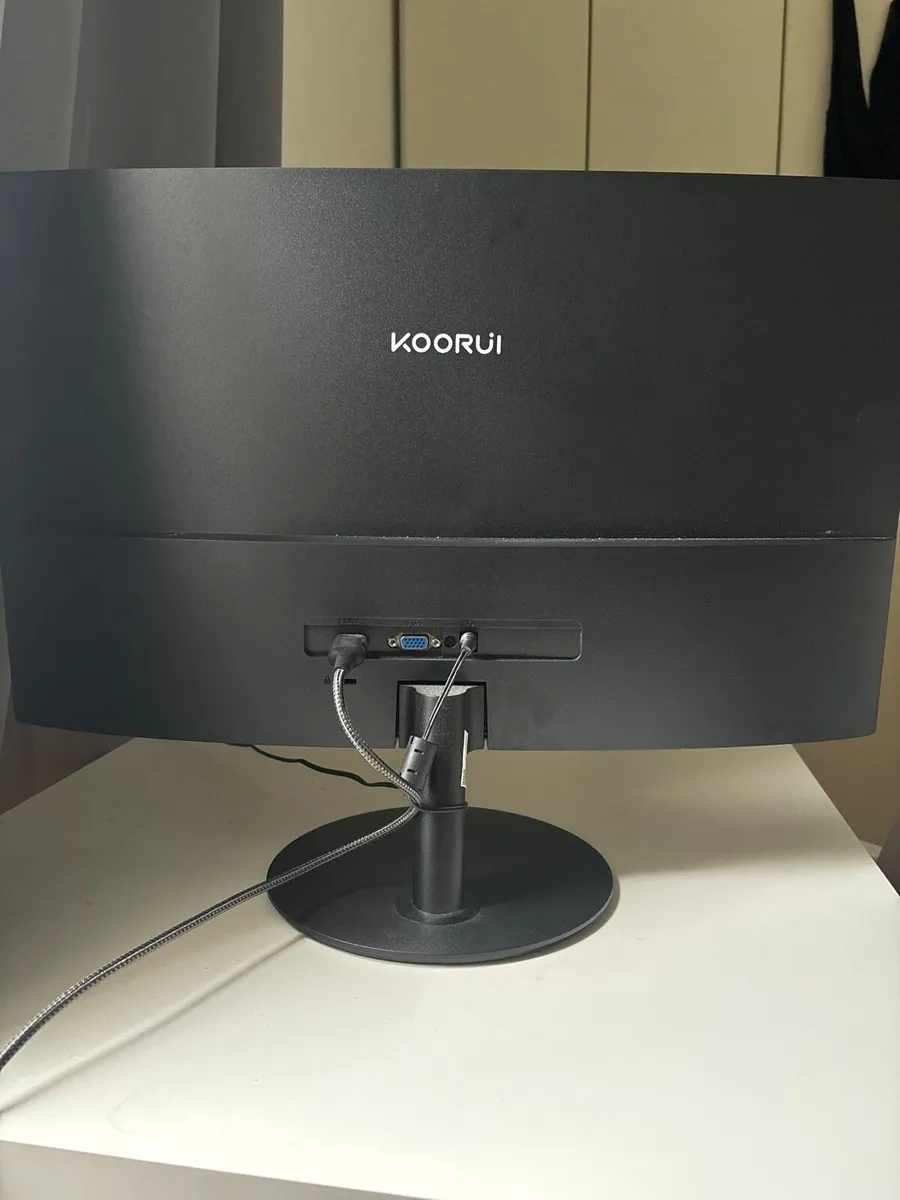 KOORUI 24inch curved Monitor - Image 4