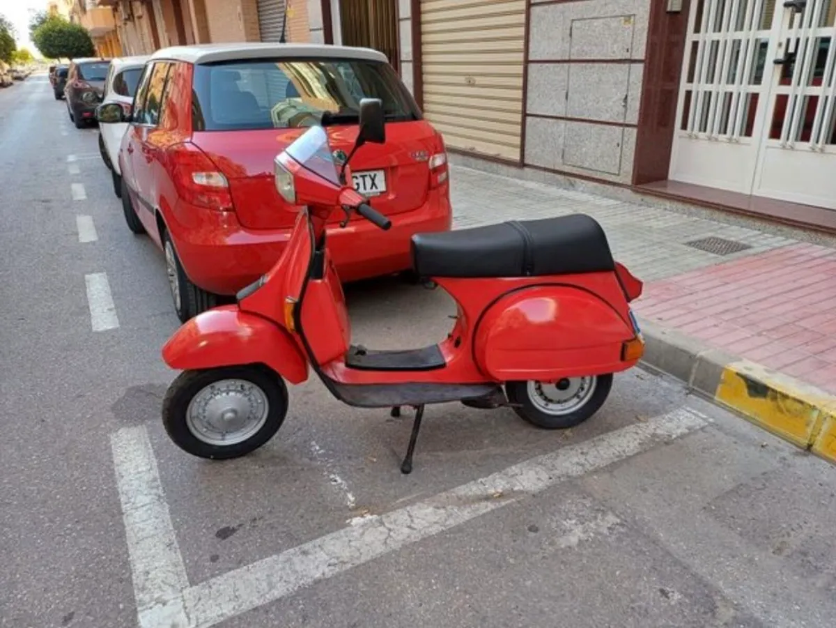 1990 Vespa TX200 - Image 2