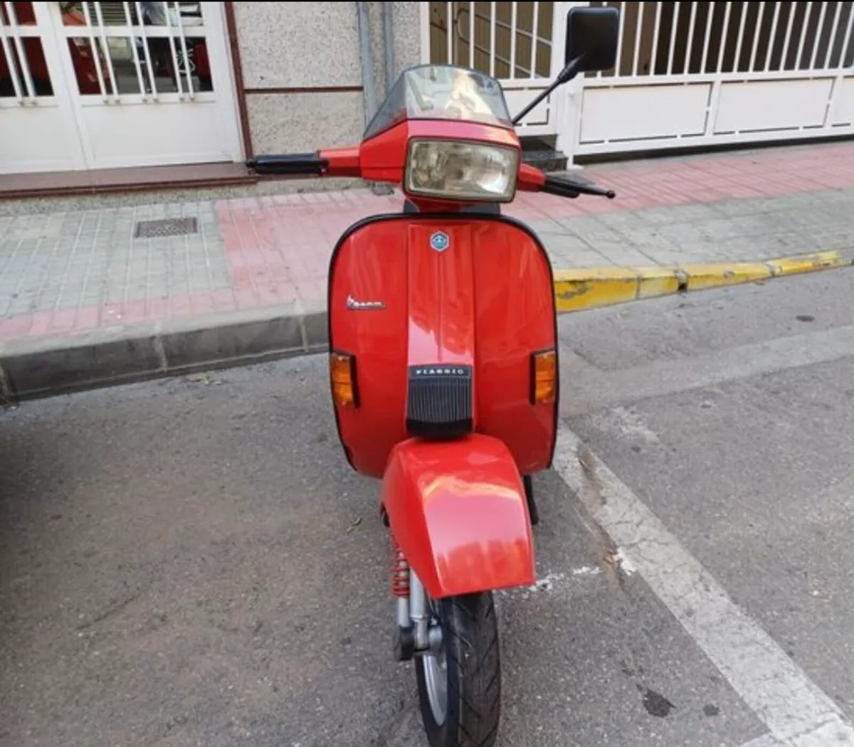 1990 Vespa TX200 - Image 4