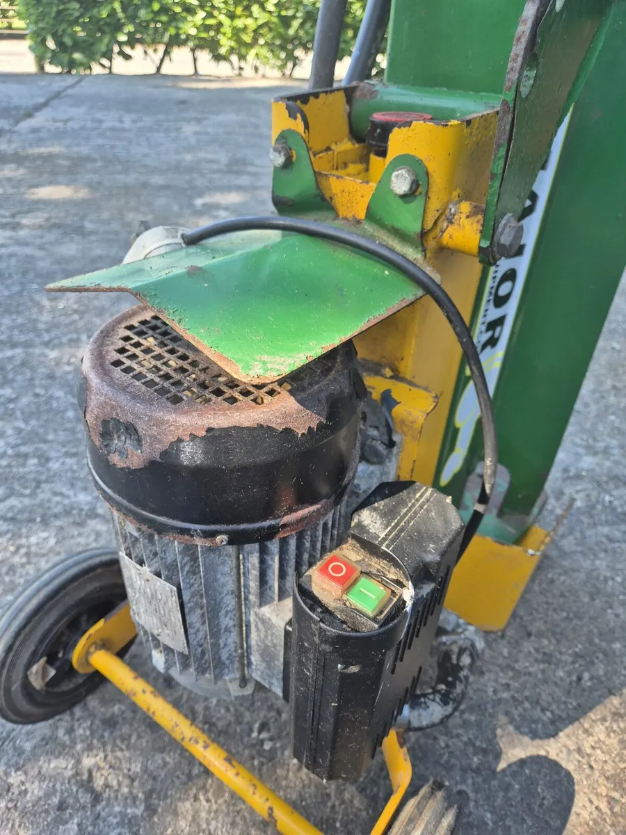 Log splitter - Image 3