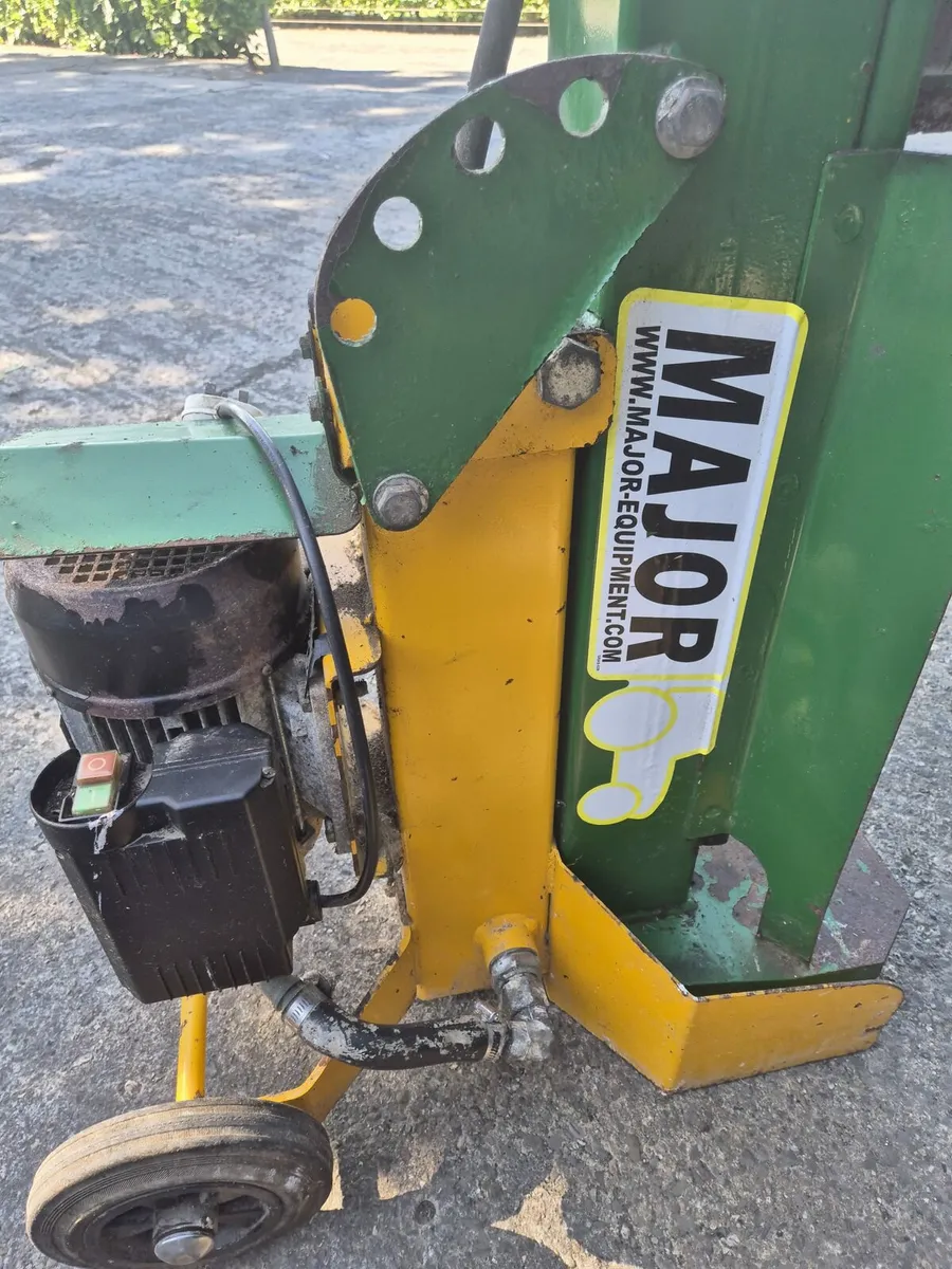 Log splitter - Image 4