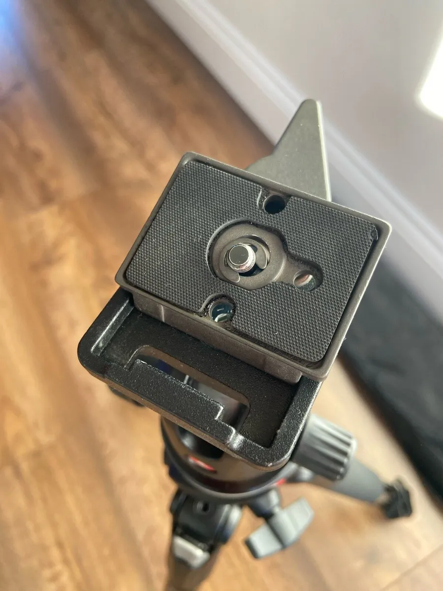 Manfrotto Camera Tripod 190XPROB - Image 4