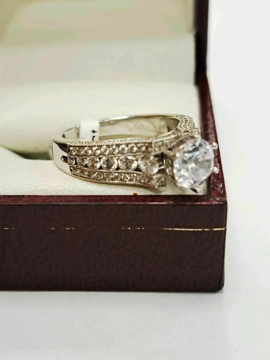 18K White Gold Ring 18CT - Image 2