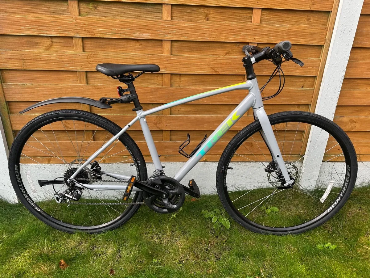 Trek FX2 Size M - Image 1