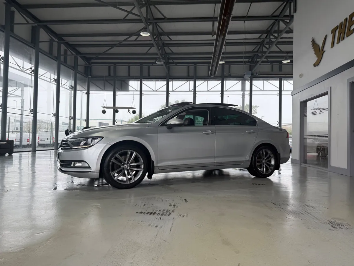 Volkswagen Passat 2018 - Image 4
