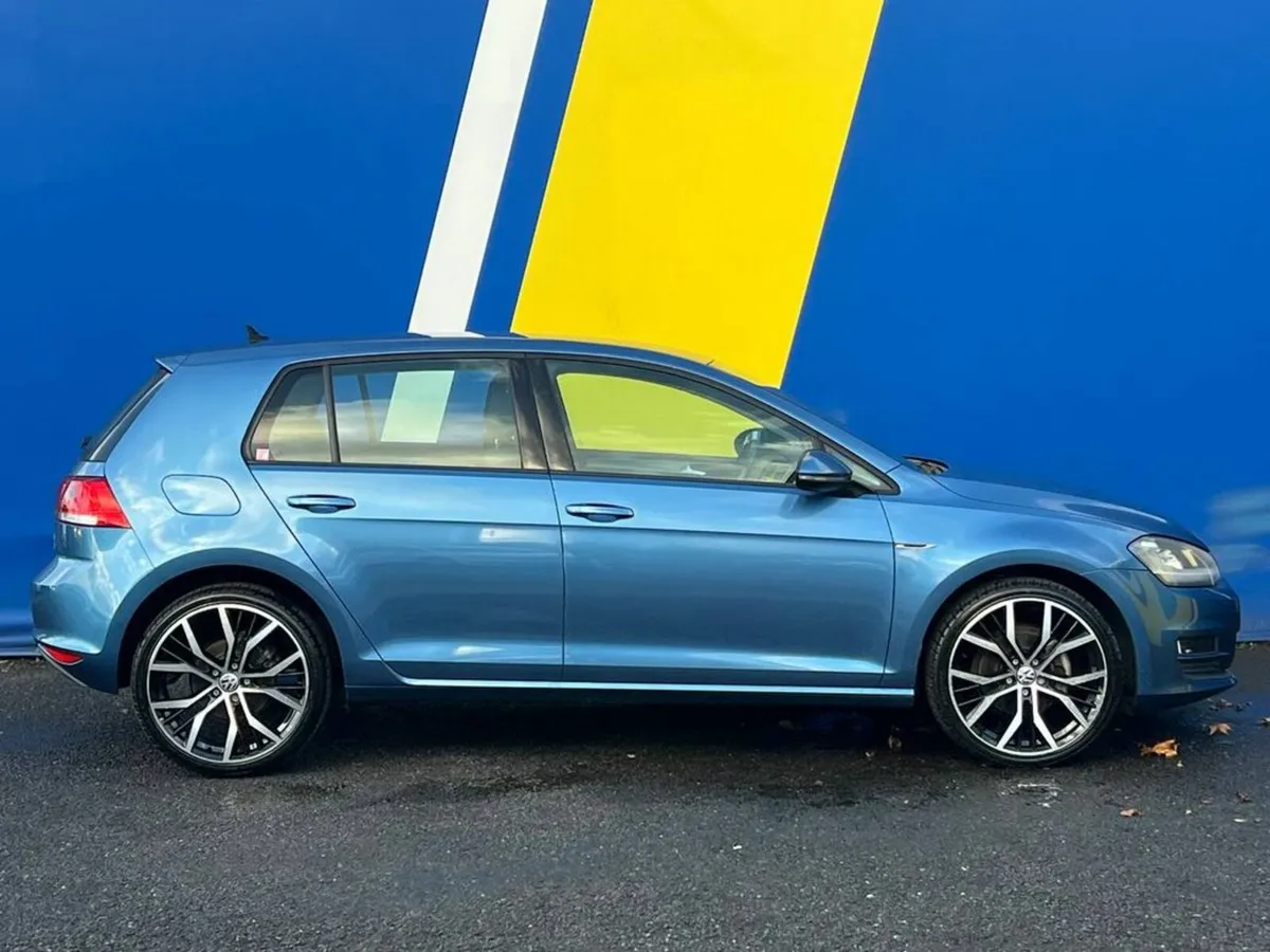 Volkswagen Golf R-LINE PACK 1.2 TSI // VERY LOW MI - Image 3