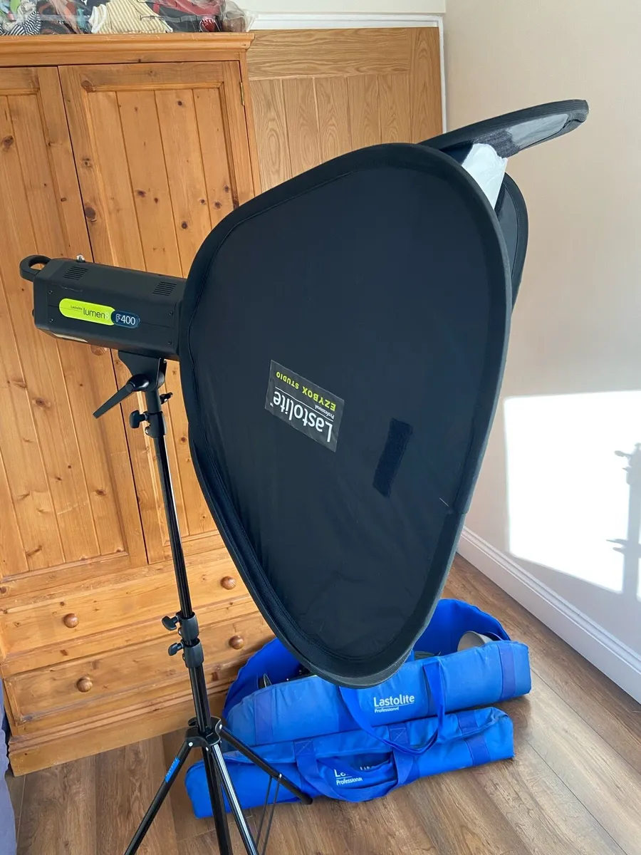 Lastolite Photography Studio Flash Lighting Kit - Image 3