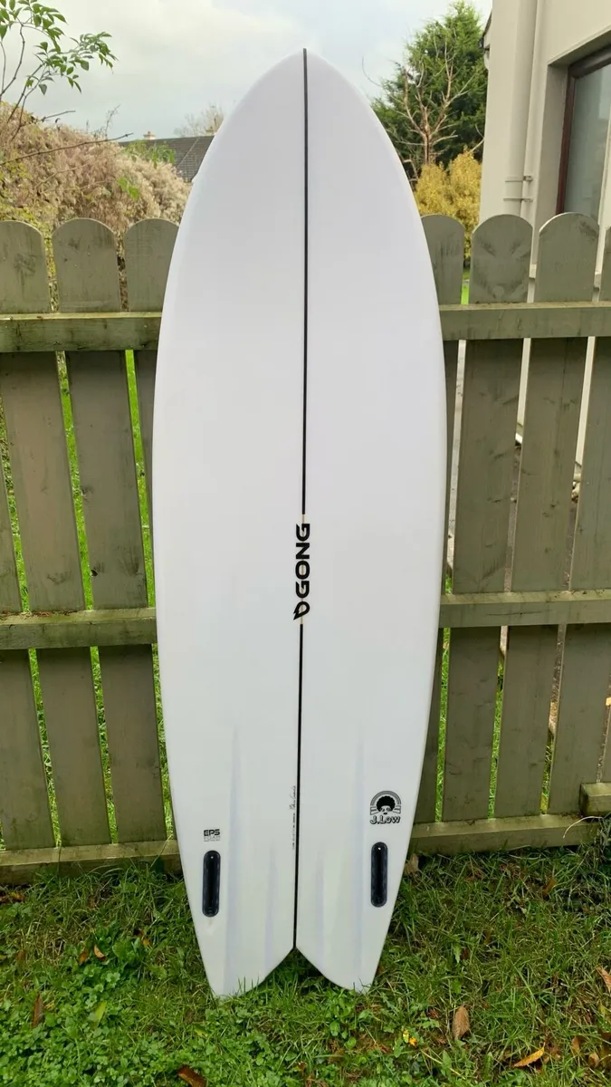 Surfboard - Image 3