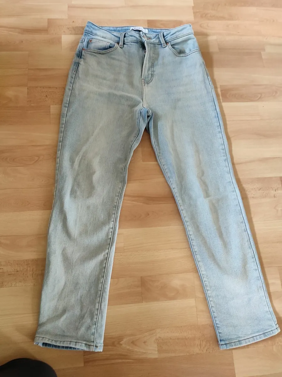 jeans- never worn - Image 1