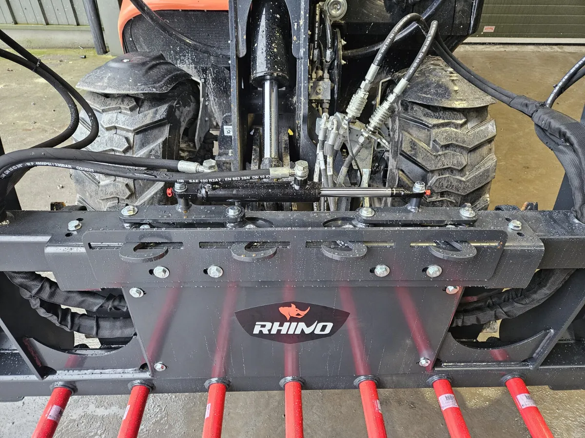 Rhino 1.7 metre bale splitter - Image 3