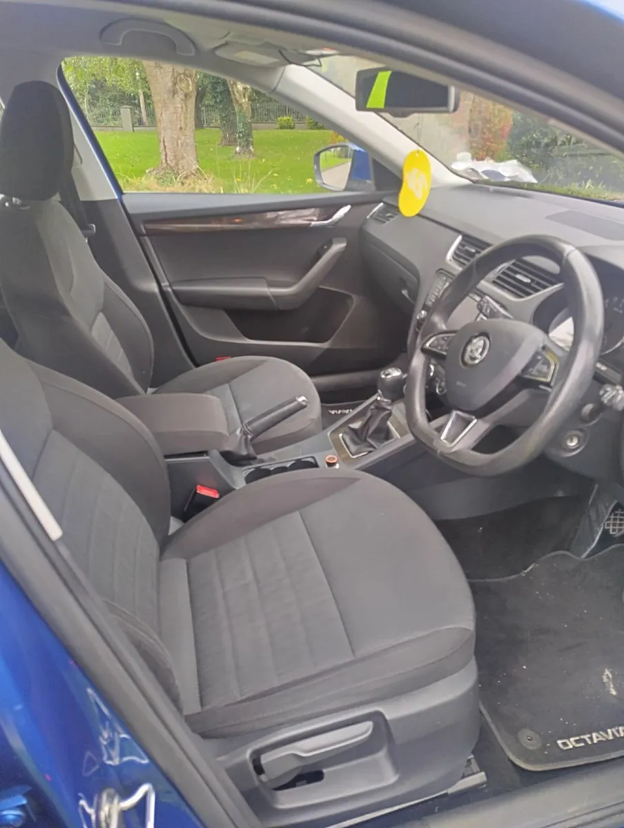 Skoda Octavia 2015 - Image 3