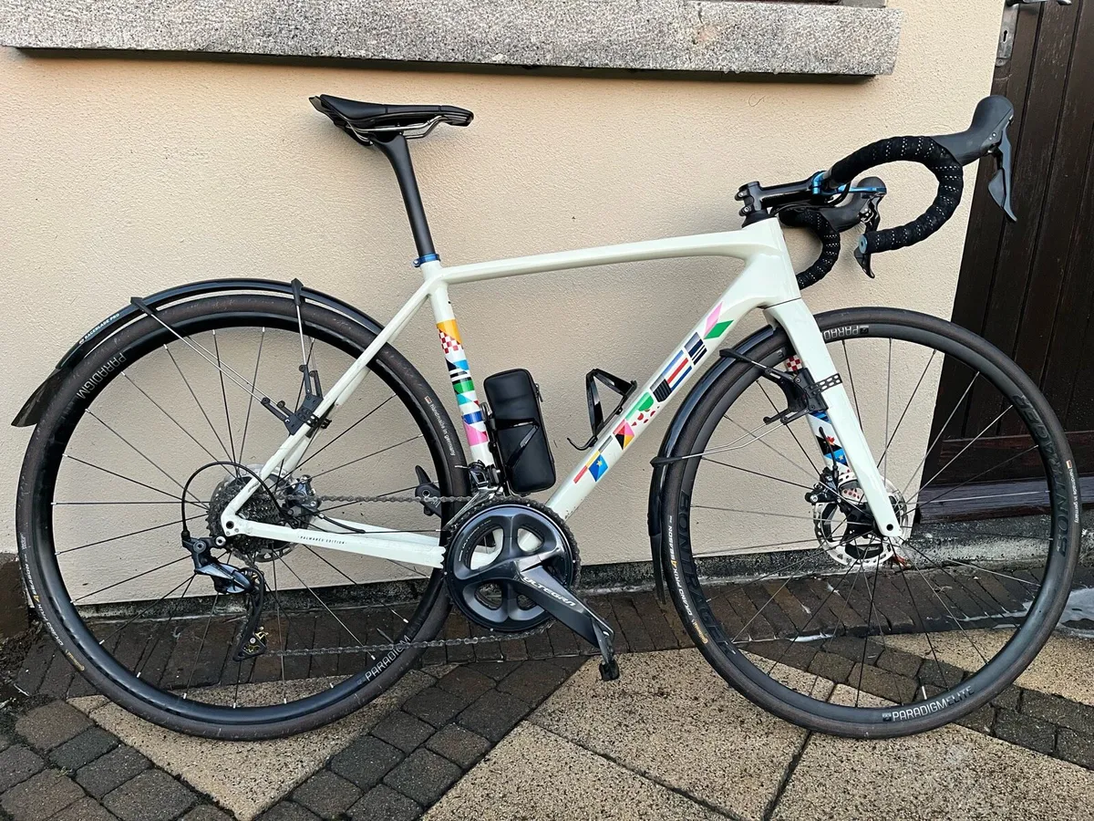 Trek Emonda ALR 54cm palmares edition - Image 1