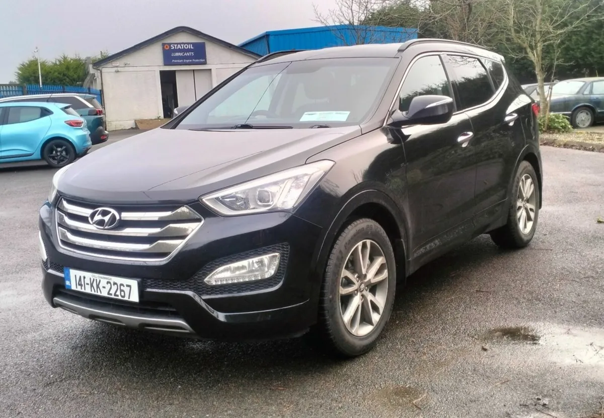 Hyundai Santa Fe 2014 - Image 2