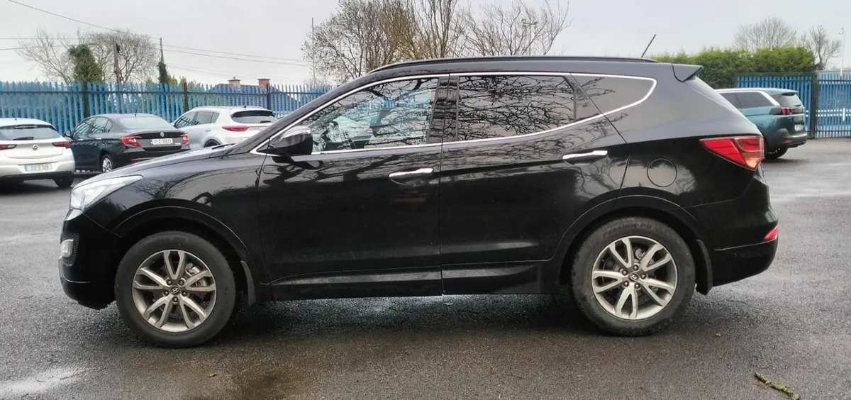 Hyundai Santa Fe 2014 - Image 3