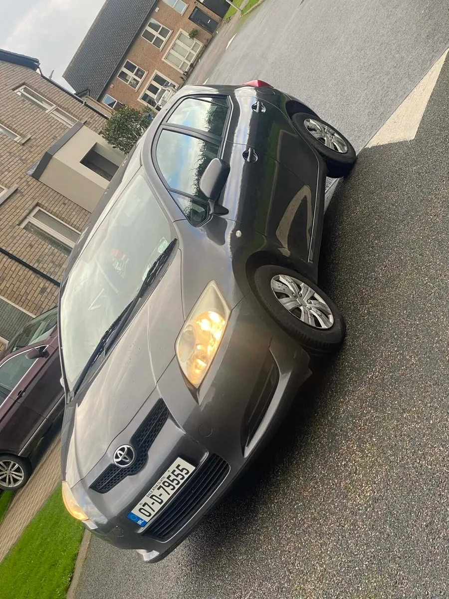 Toyota auris - Image 4