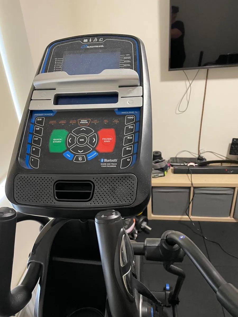 Cross Trainer - Image 3