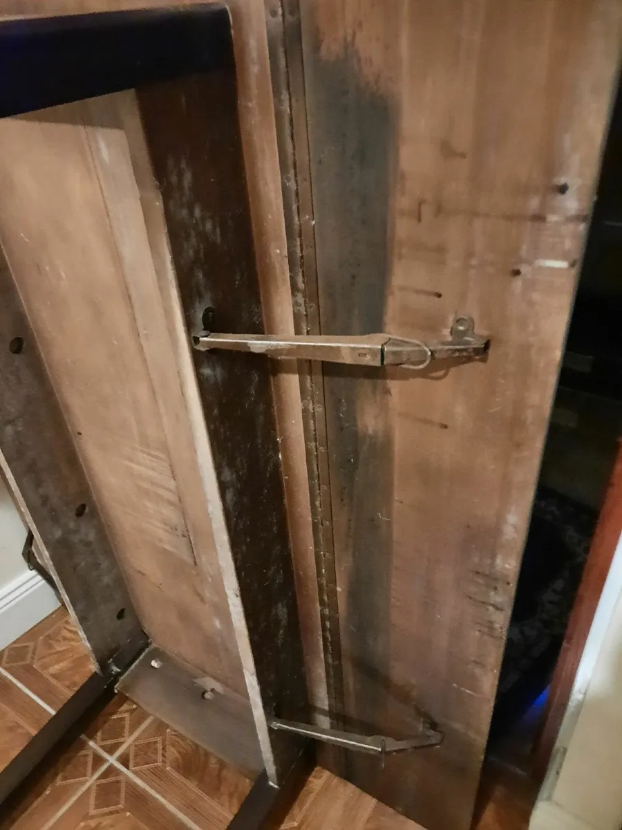 Vintage table - Image 3