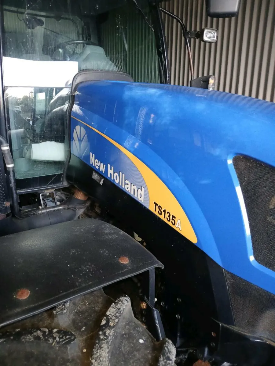 Wanted Rossmore loader brackets for TS135a