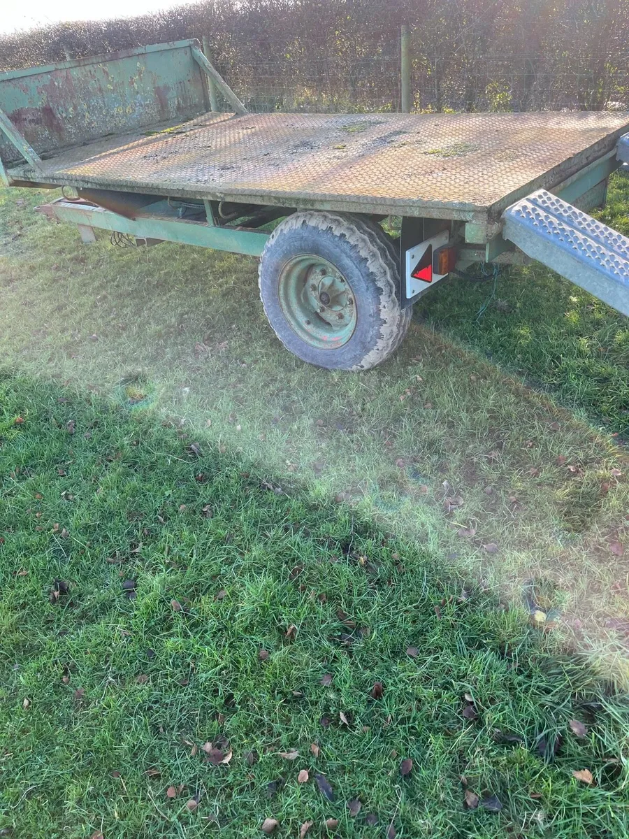 Flat Trailer and ramps - Image 2