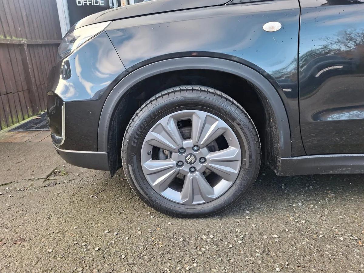SUZUKI VITARA  1.4 BOOSTERJET HYBRID - Image 4