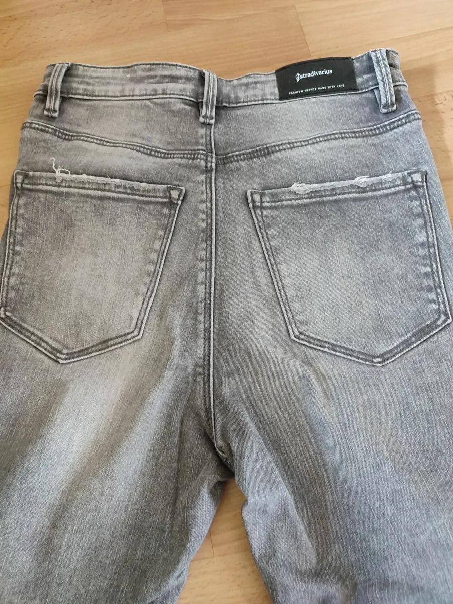 jeans - never worn - Image 2