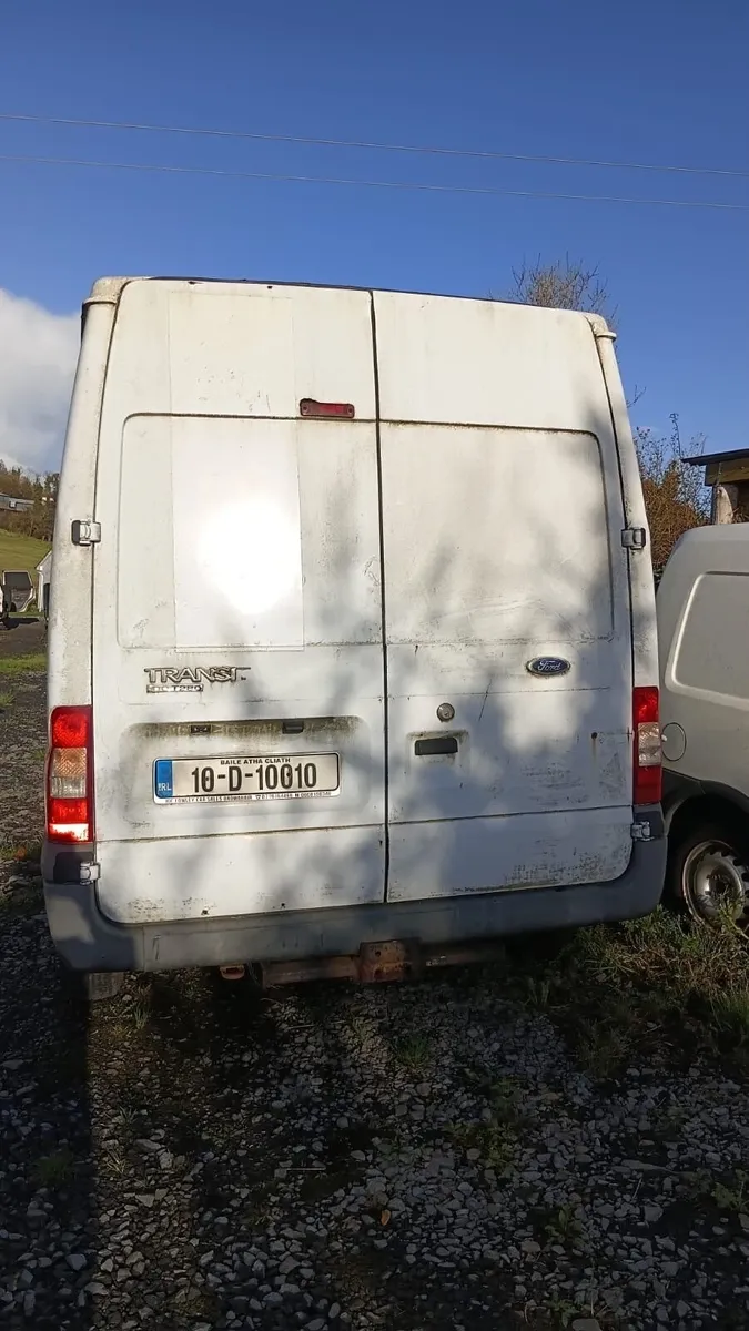 Ford Transit 2010 - Image 2