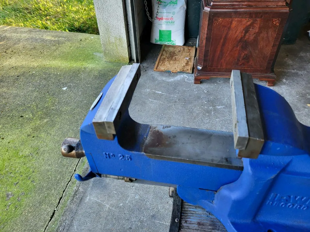 irwin record quick release no 25 vice - Image 3