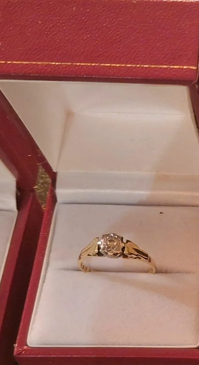 ​​Antique Elegance: 18ct Gold & Platinum Solitaire - Image 2