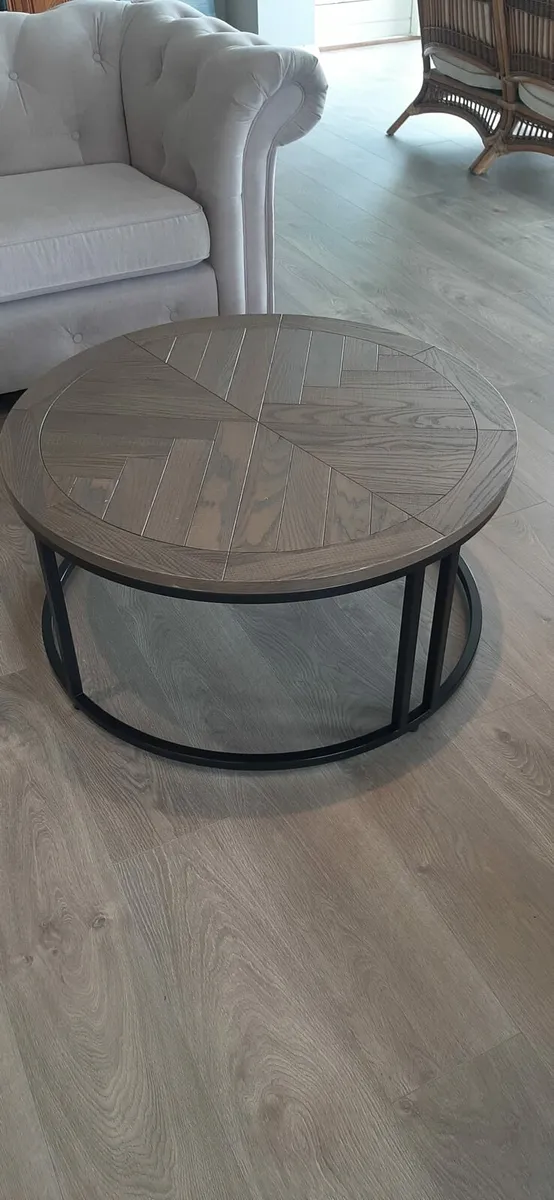 Vintage style Coffee table and 2 side tables - Image 2