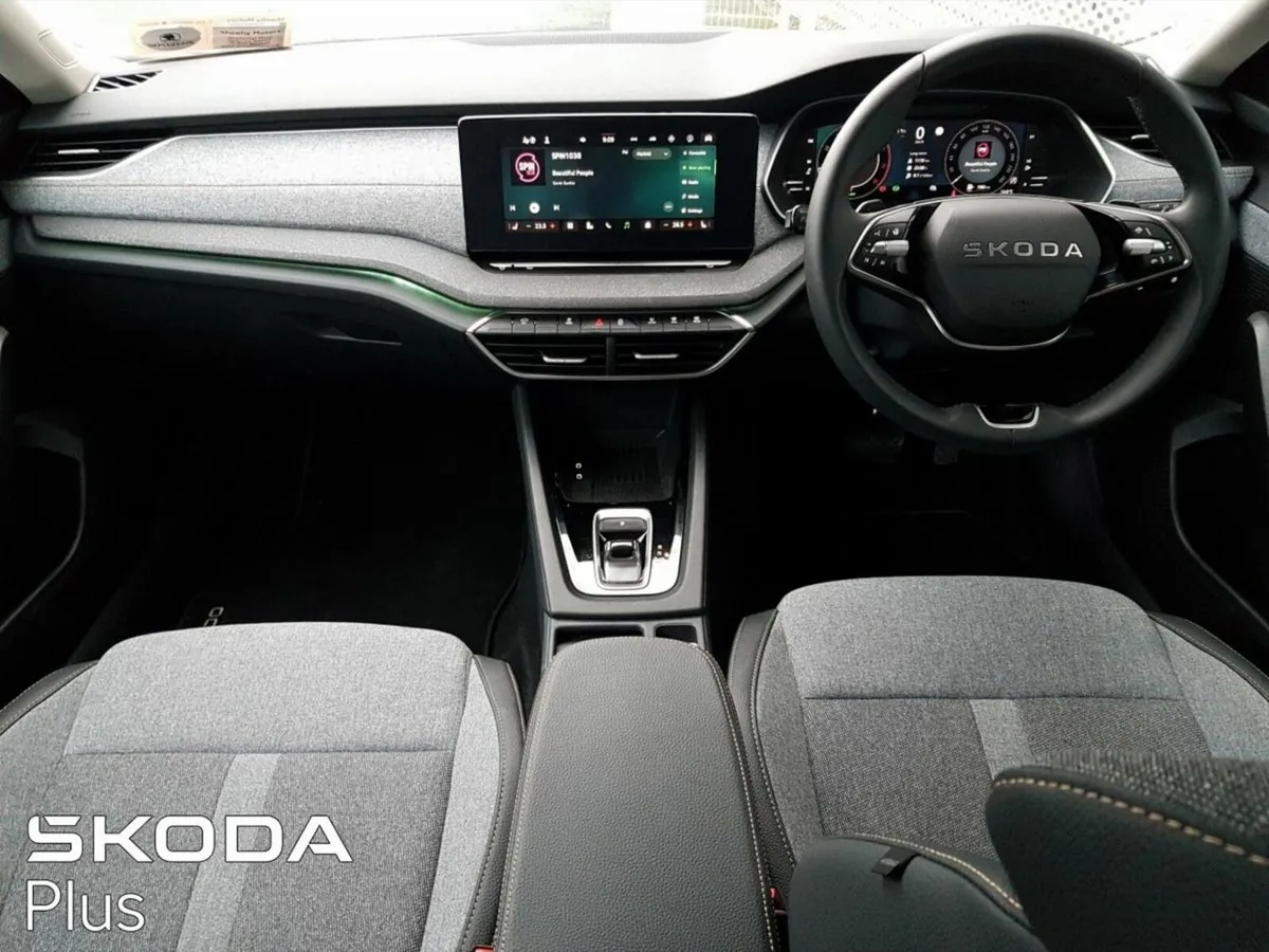 Skoda Octavia SELECTION PLUS  1.5TSI 115HP DSG MHE - Image 2