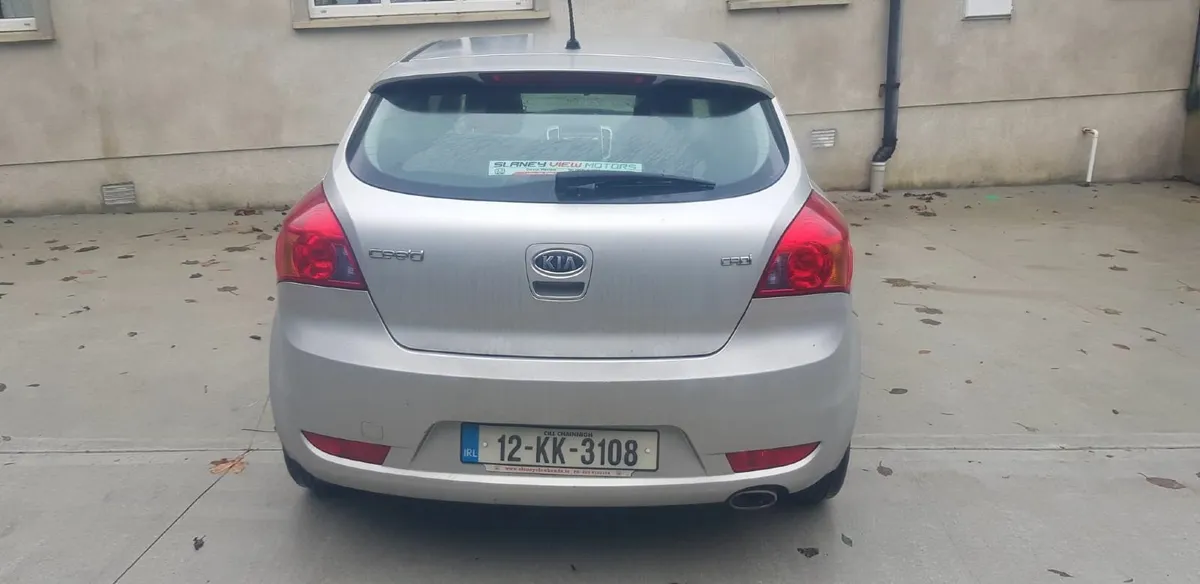 Kia Ceed 2012 - Image 4