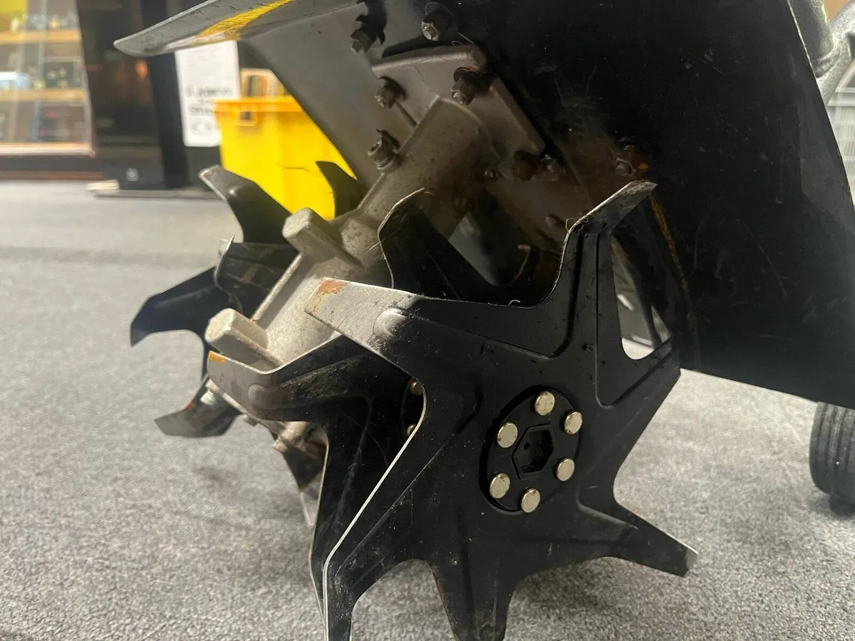 Handy 2 Stroke Tiller - Image 3