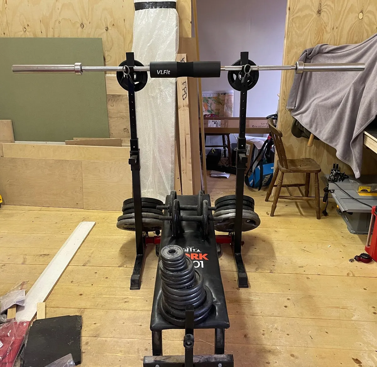 Full Weights Setup - 20kg Olympic Barbell, 137.5kg - Image 1