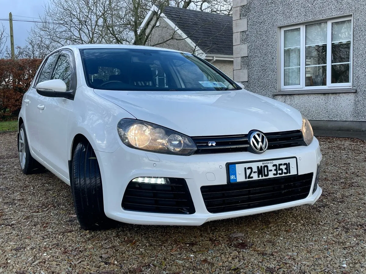 VW Golf R Line - Image 1