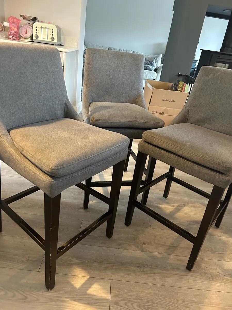 3 island stools - Image 3