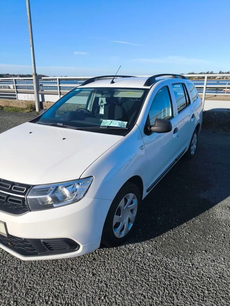 2017 Dacia Logan - Image 2