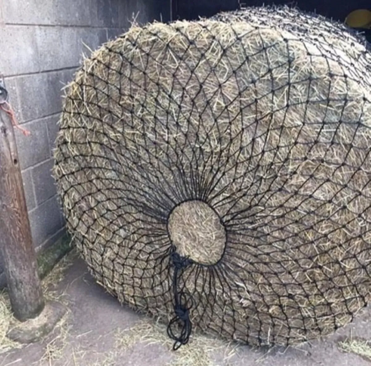 XL Big Round Bale Haynet - Image 1