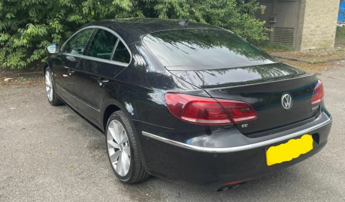 Volkswagen Passat 2013 - Image 3