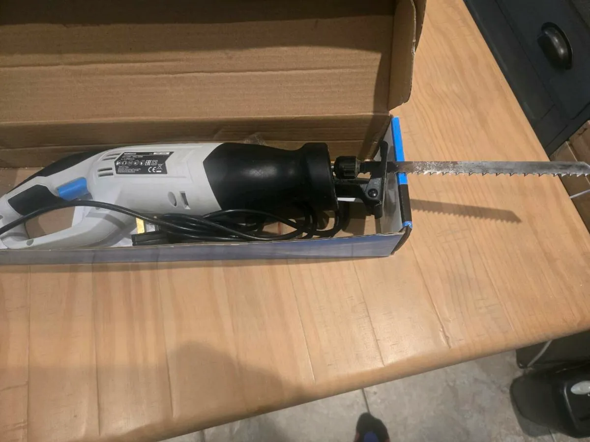 Electric saw - Image 1