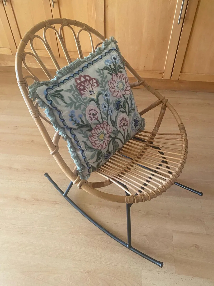 Rocking chair - Image 1