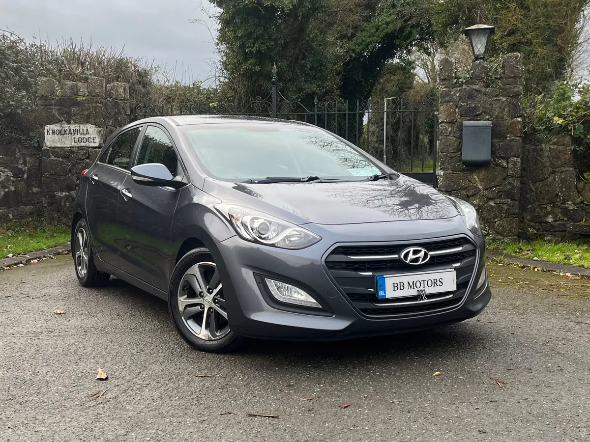 Hyundai i30 1.6 Diesel Deluxe - Image 1