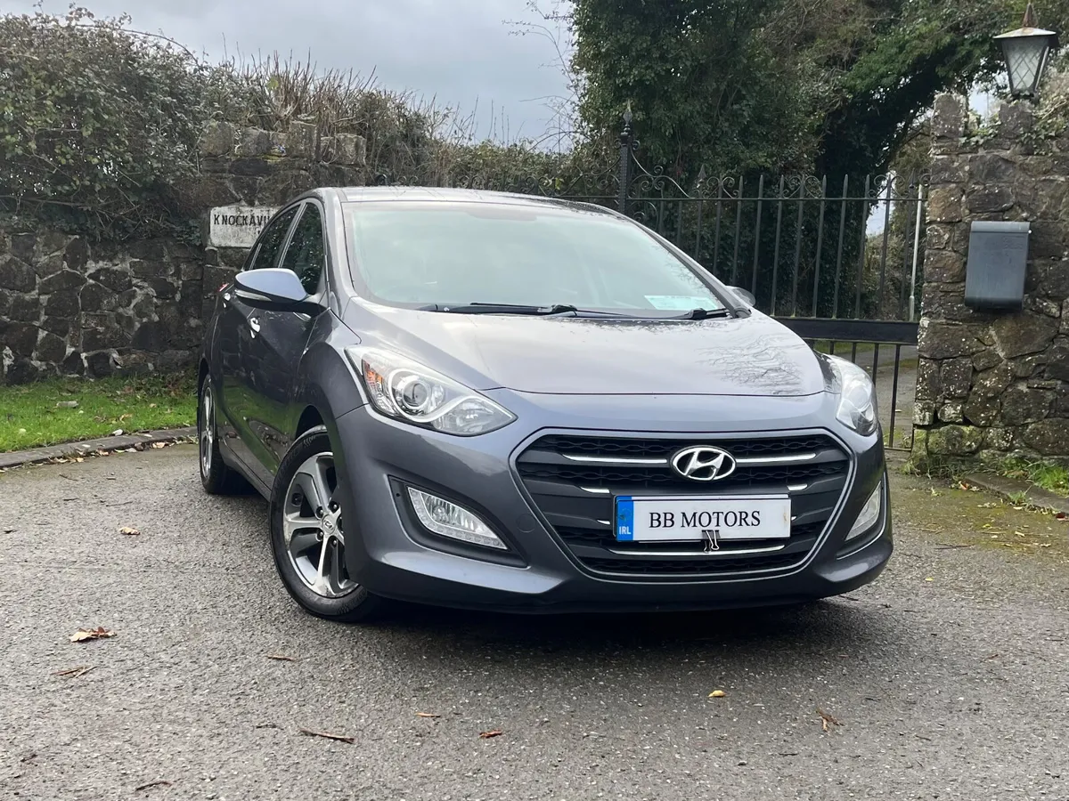 Hyundai i30 1.6 Diesel Deluxe - Image 2