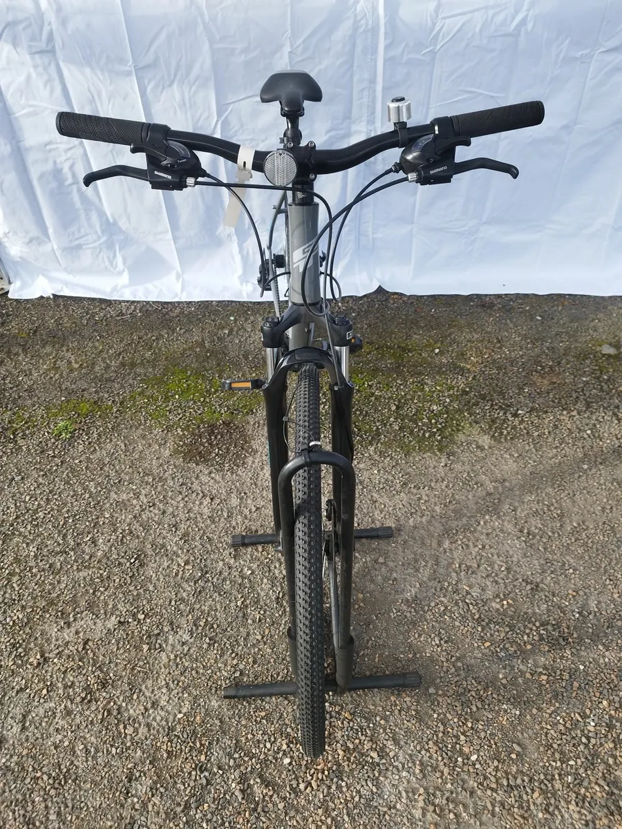 GT Transeo Hybrid Bike - Image 3