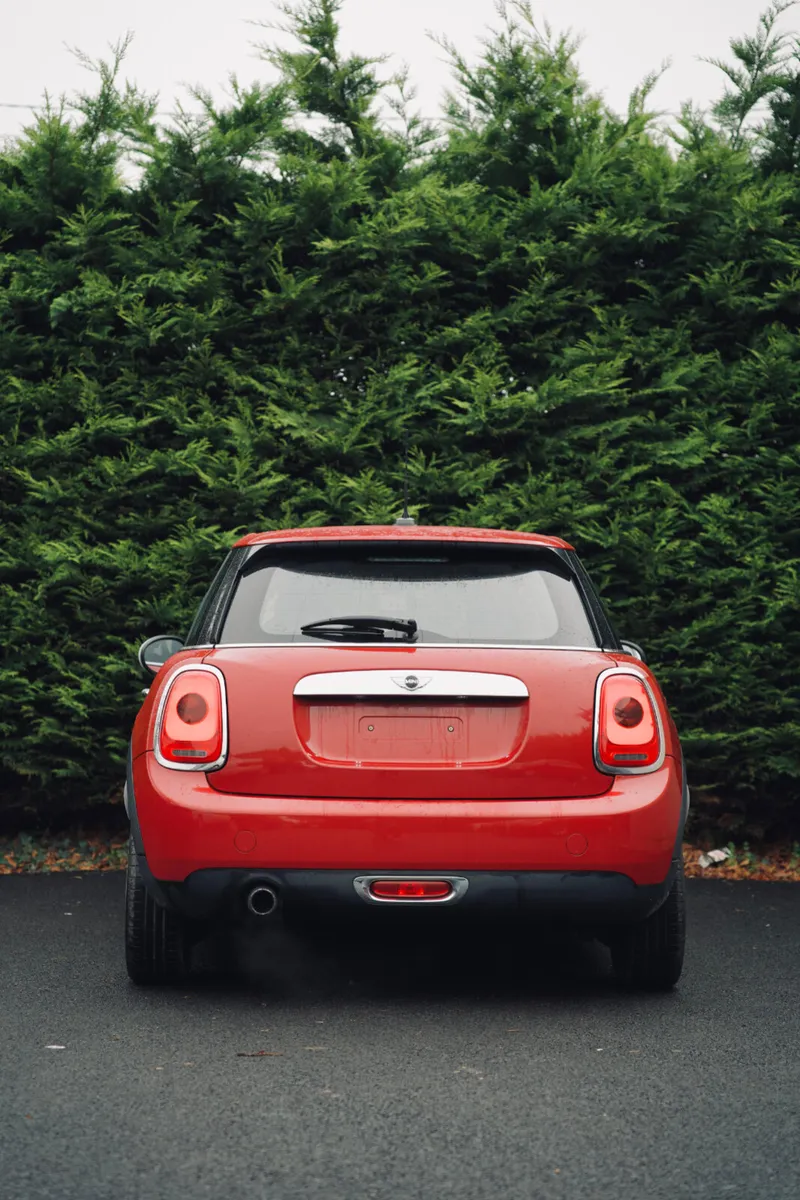 Mini Cooper 1.5 5dr 2016With Full Service History - Image 3