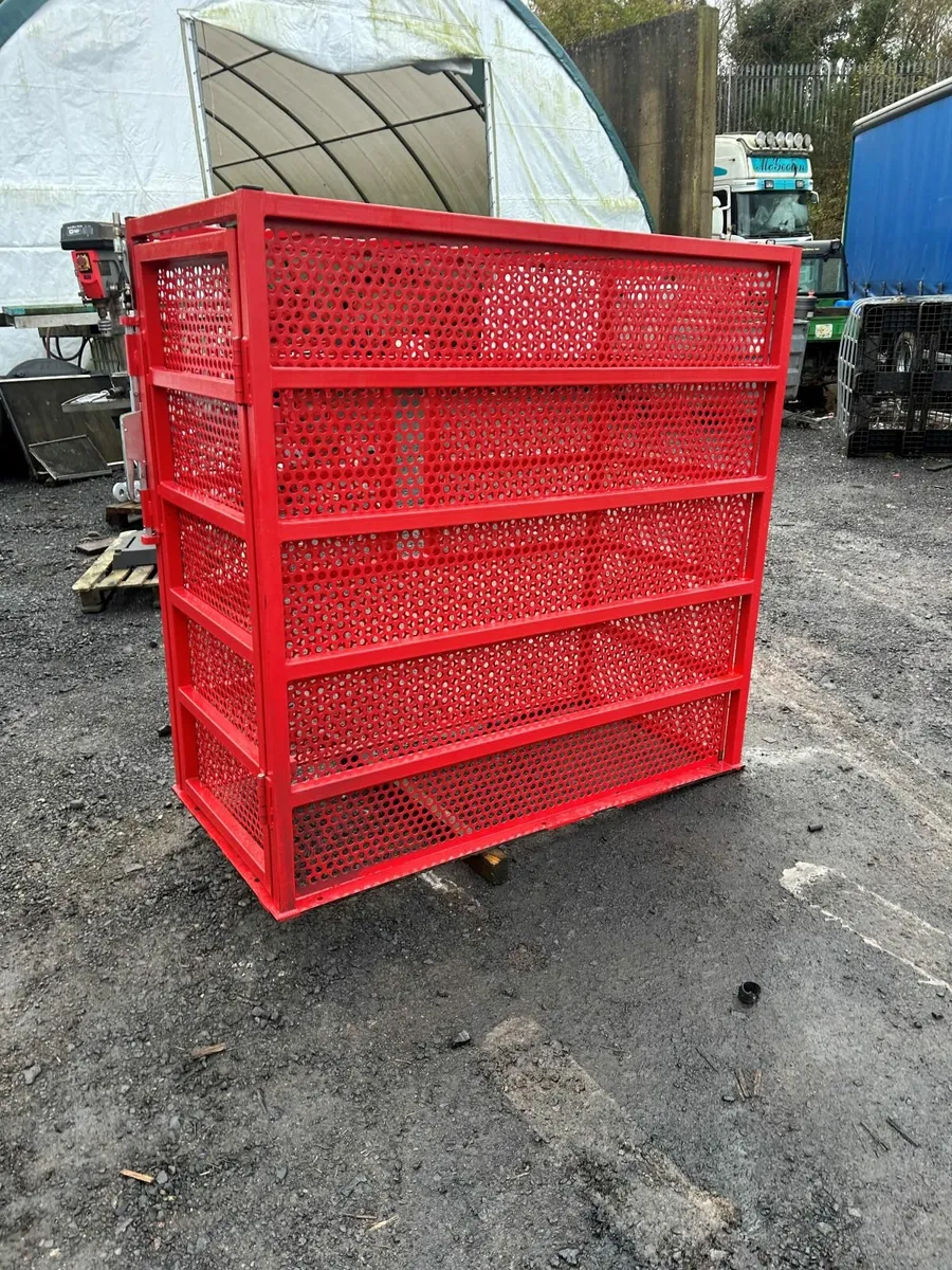 Truck Tyre Changer and safety cage - Image 2