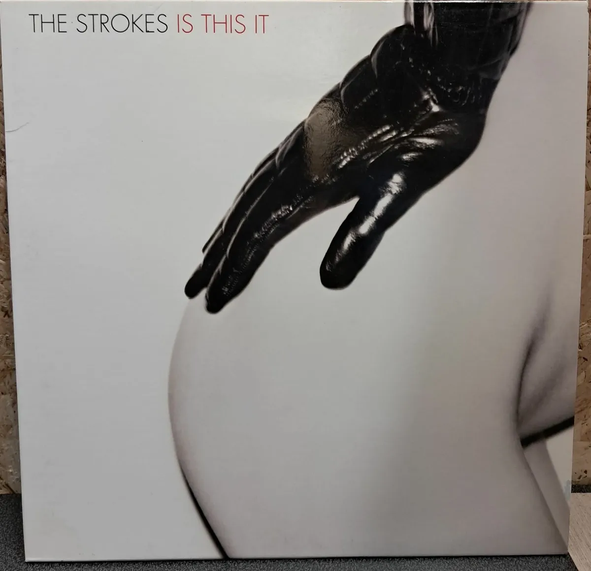 The Strokes – Is This It - Image 1